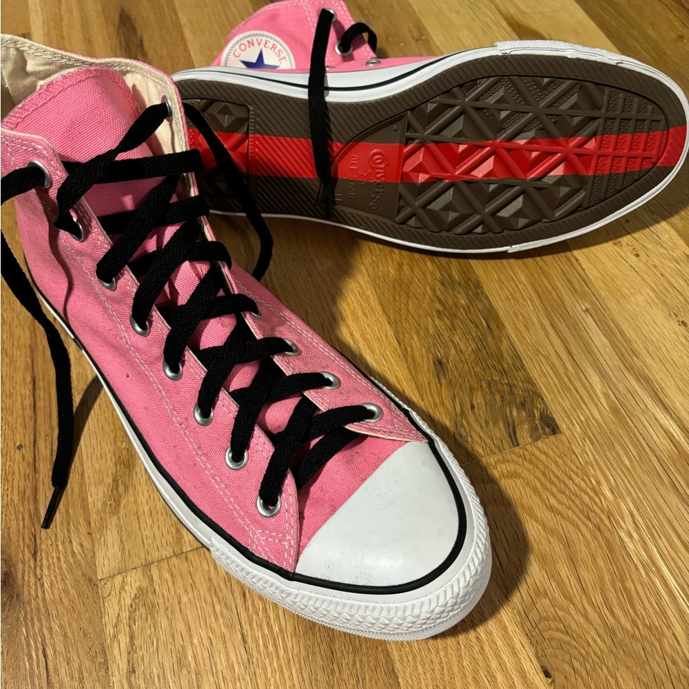 Brand new! Mens high top converse